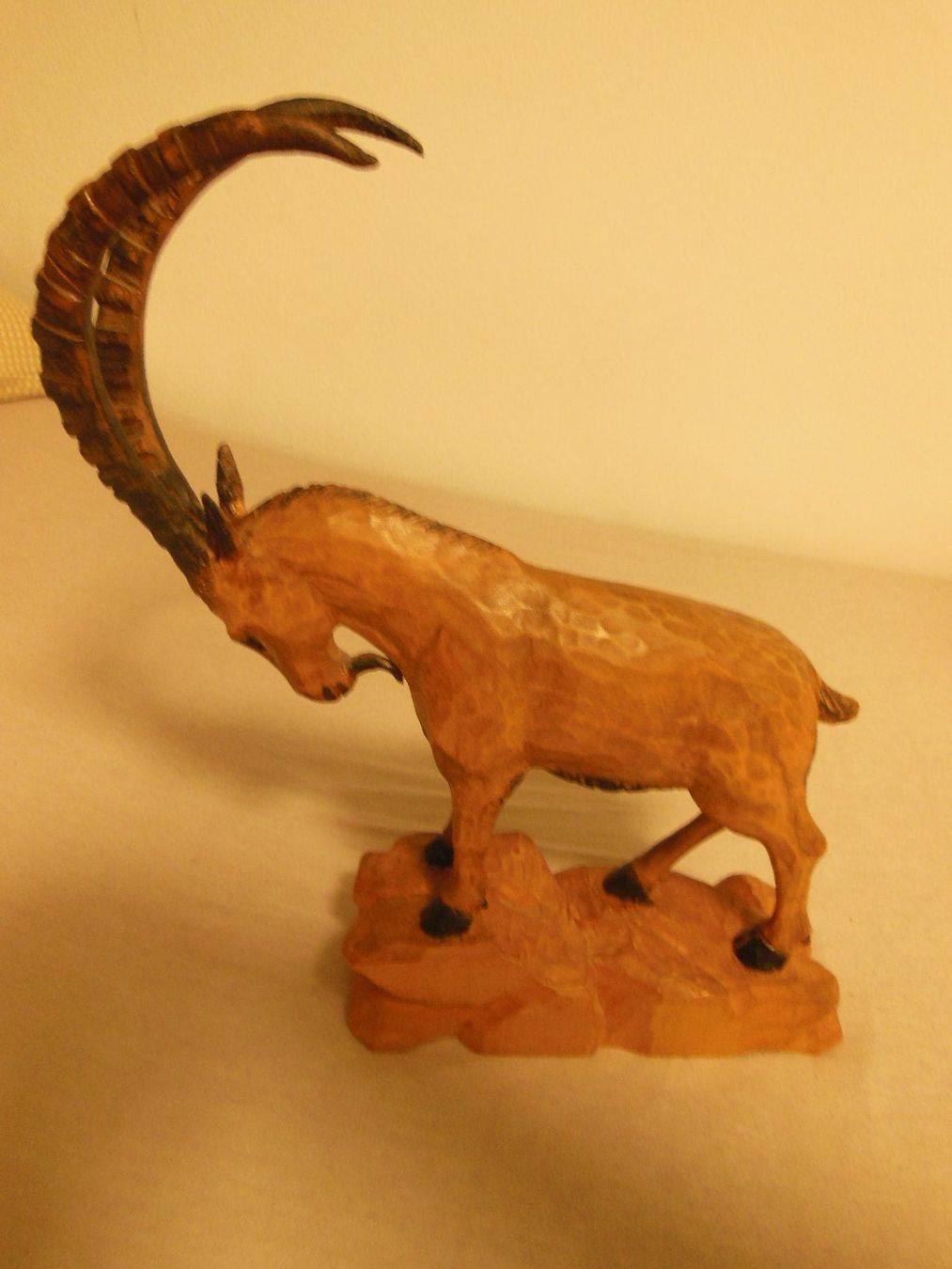 Statuette: STEINBOCK geschnitzt – Usato da Grabs venduto da James57