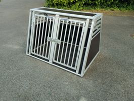 Hundebox, praktisch Neu, 3 Monate in Gebrauch