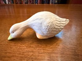 Deko Gans Keramik weiss gelb Schnabel liegend 14cm