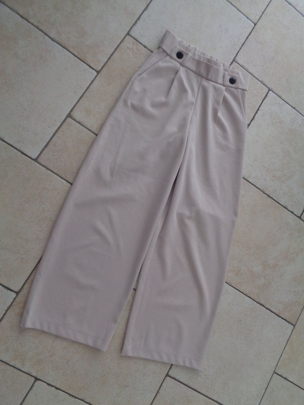 Only Pantaloni: Hose  Only  Grösse S – Usato da Kreuzlingen venduto da Robi-2003
