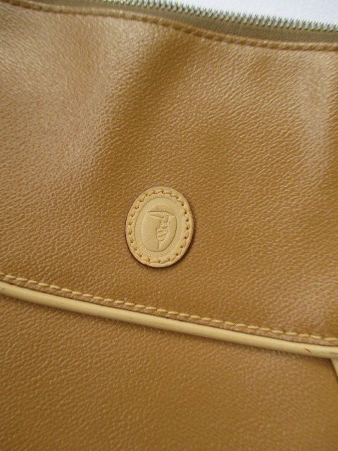 Trussardi Borse da donna: TRUSSARDI - Umhängetasche aus Leder – Usato da Wetzikon ZH venduto da icewear 3