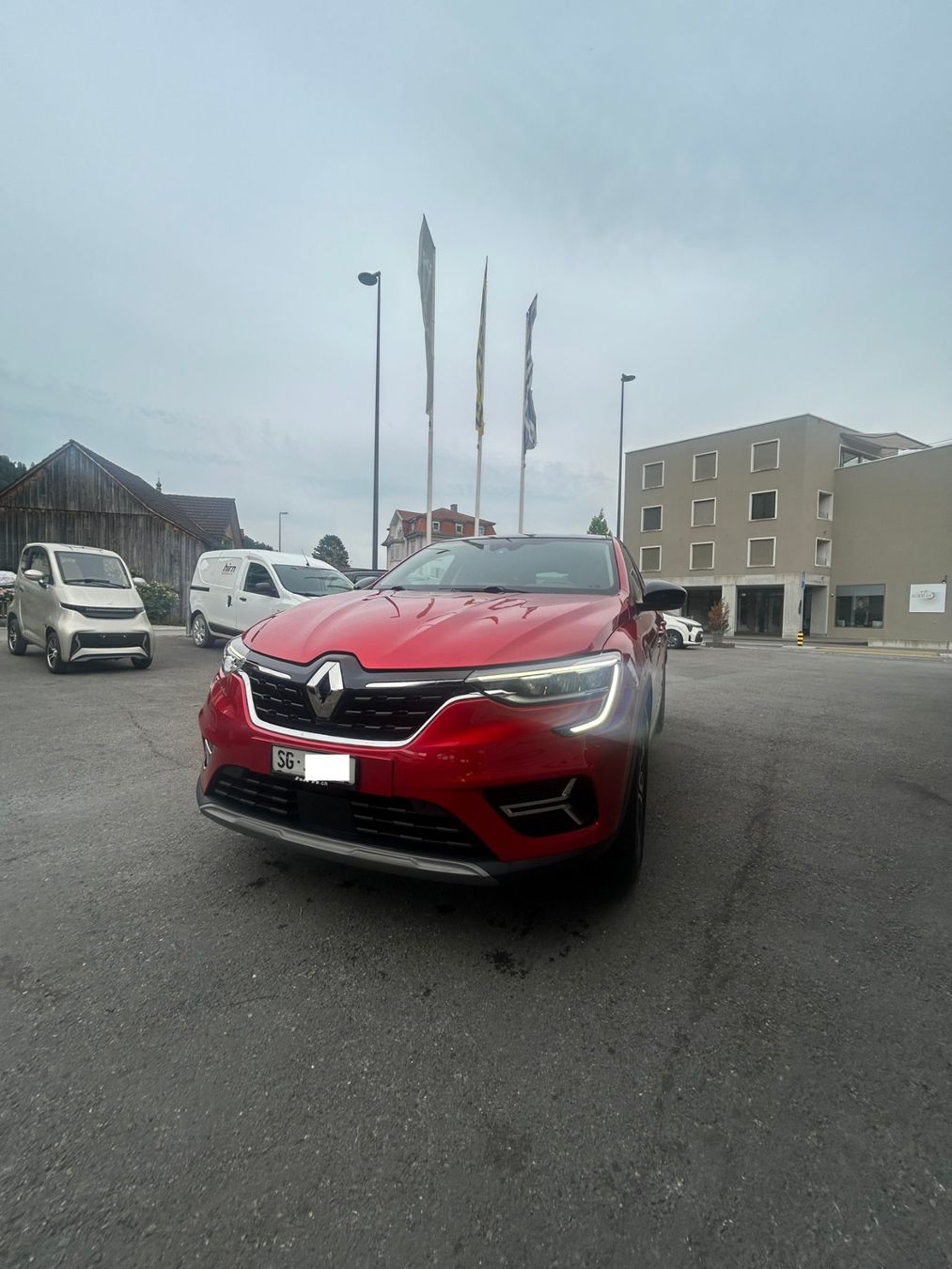 Renault Autos: Renault Arkana neuwertig, Rot – D'occasion à St. Margrethen SG par frc10 2