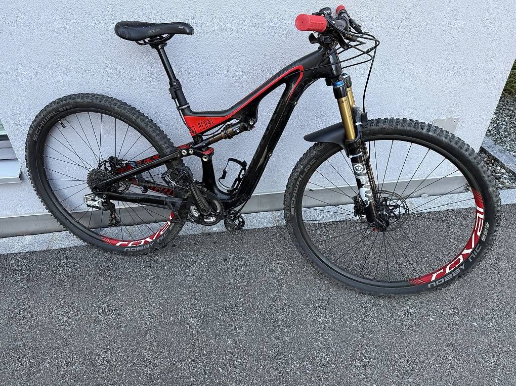 Specialized Biciclette: MTB Specialized S-Works Stumpjumper – Usato da Immensee venduto da ChrigiB01