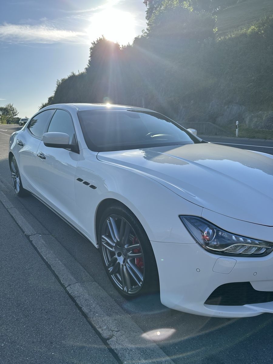Maserati Automobili: Maserati Ghibli SQ4 2014 – Usato da Vitznau venduto da Gloggner15 9