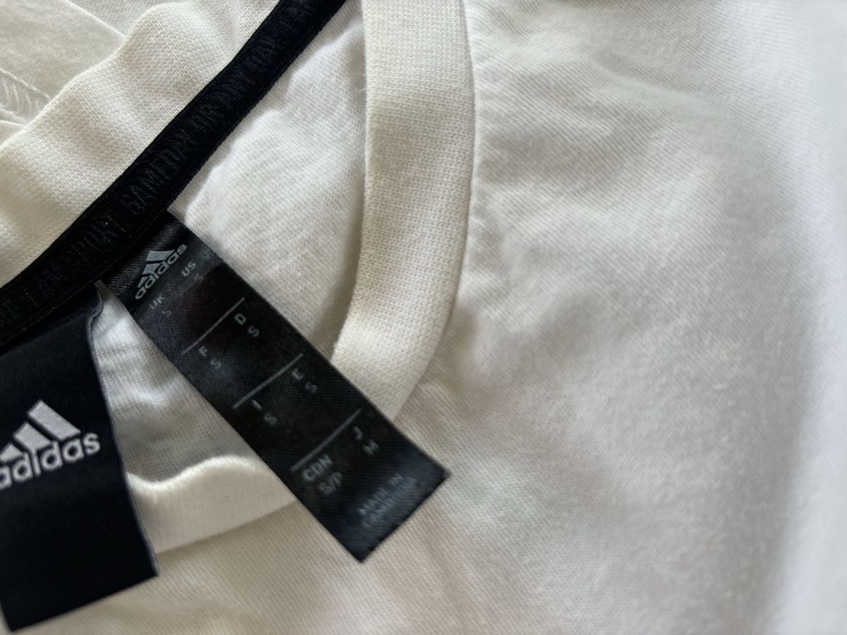 Adidas T-shirt: S_Adidas_sporty design – Usato da St-George venduto da elena27 4