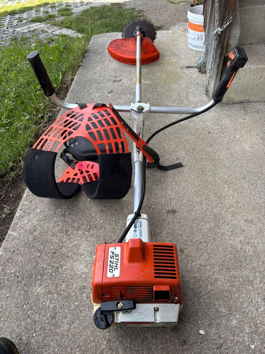 Stihl Toutes les machines: Motorsense – D'occasion à Boltigen par mittaghorn 1