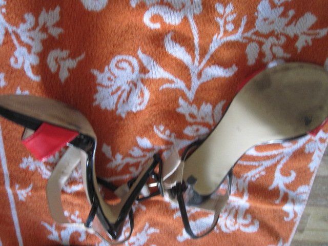 Guess Damenschuhe: Guess Pumps – Gebraucht aus Ehrendingen von spanky11 2