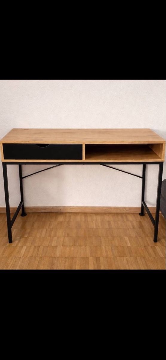 Jysk Schreibtische: Schreibtisch 95x48 mit Schublade Eiche/Schwarz – Gebraucht aus Dättwil AG von nika8810