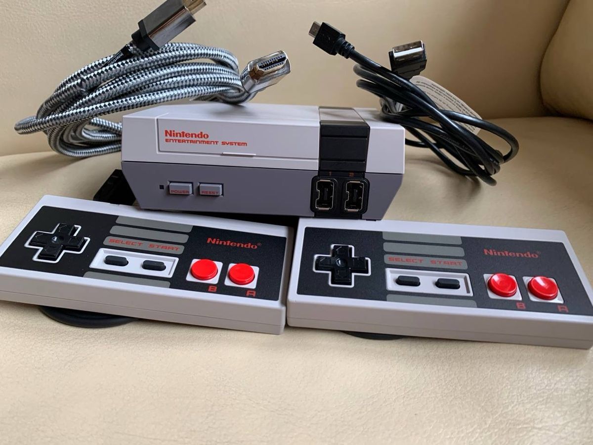 Nintendo Console: Nintendo Classic Mini CLV-001 – Usato da Schaan venduto da nan_2pg2 1