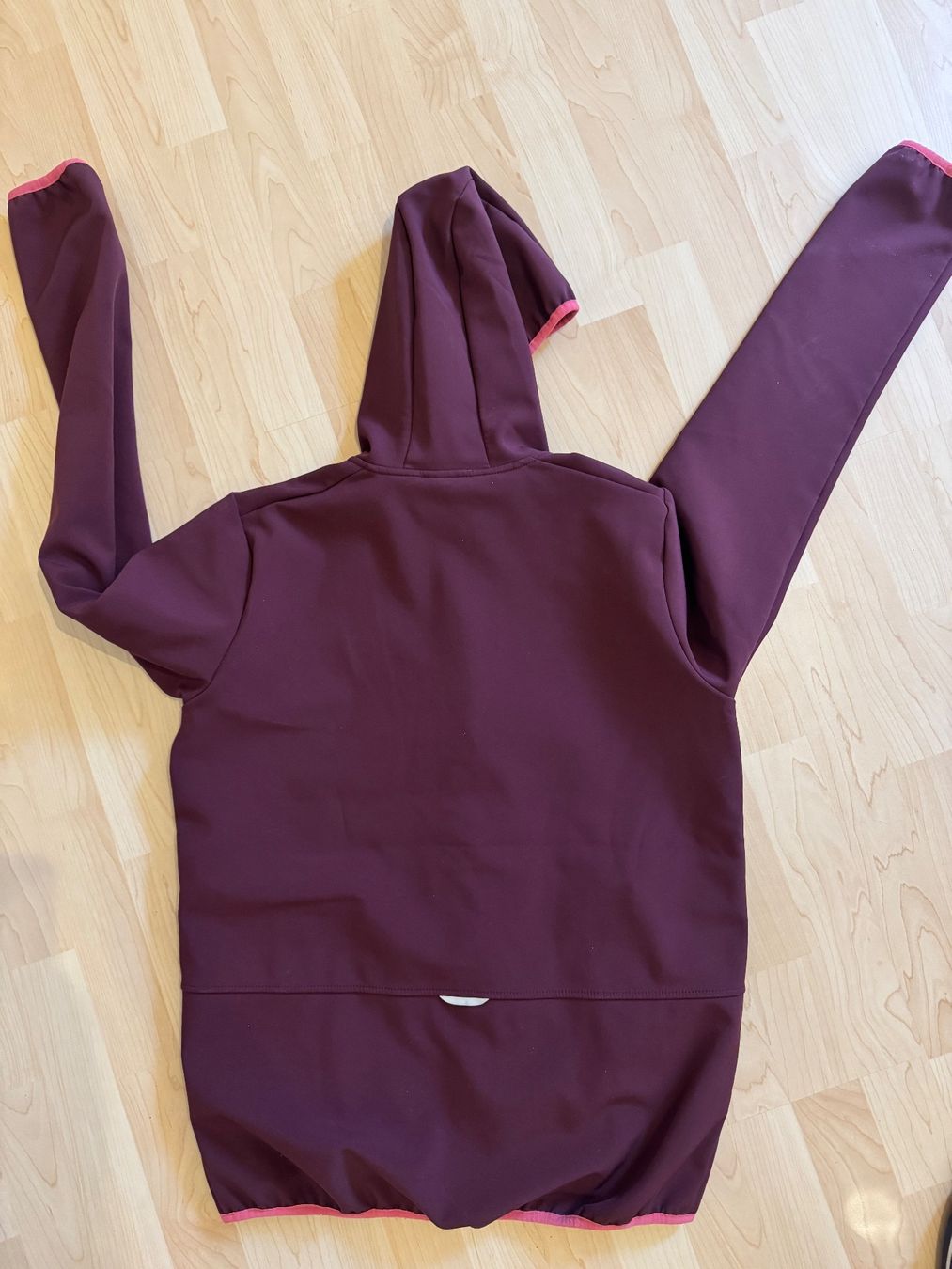 Jack Wolfskin Giacche & Cappotti: Jack Wolfskin Kinder Softshelljacke Gr. XL/176 – Usato da Bäriswil BE venduto da salatissimo 1