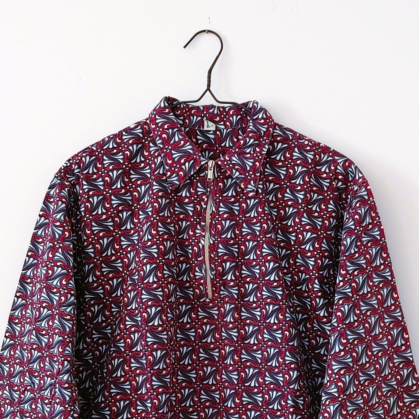 Maglioni & Felpe: Vintage / Retro Shirt / Pullover - Grösse M/L – Usato da St. Gallen venduto da cabbageindustries