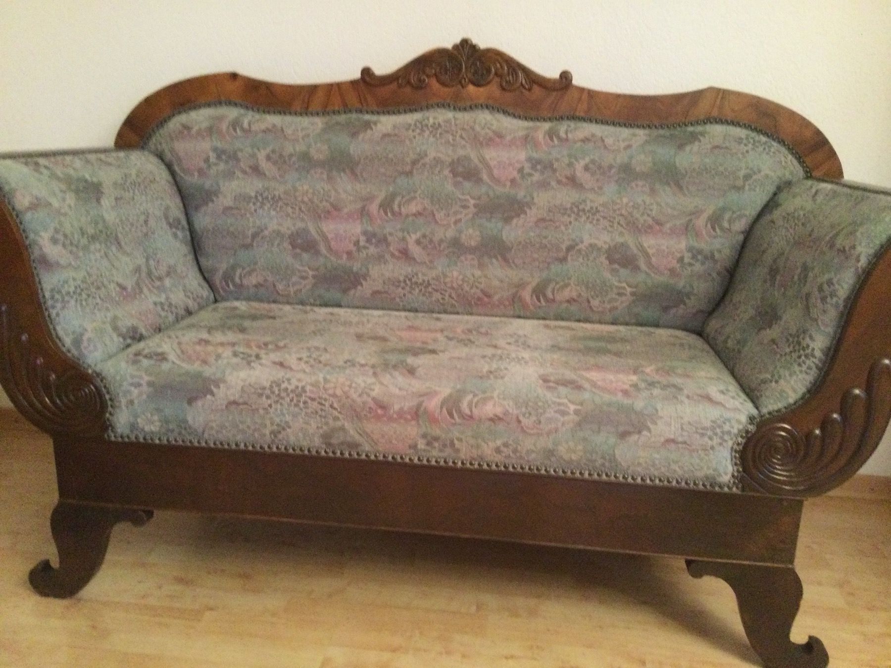 Sofas: Antikes Sofa – Gebraucht aus Flims Dorf von Grossmannbruno 2