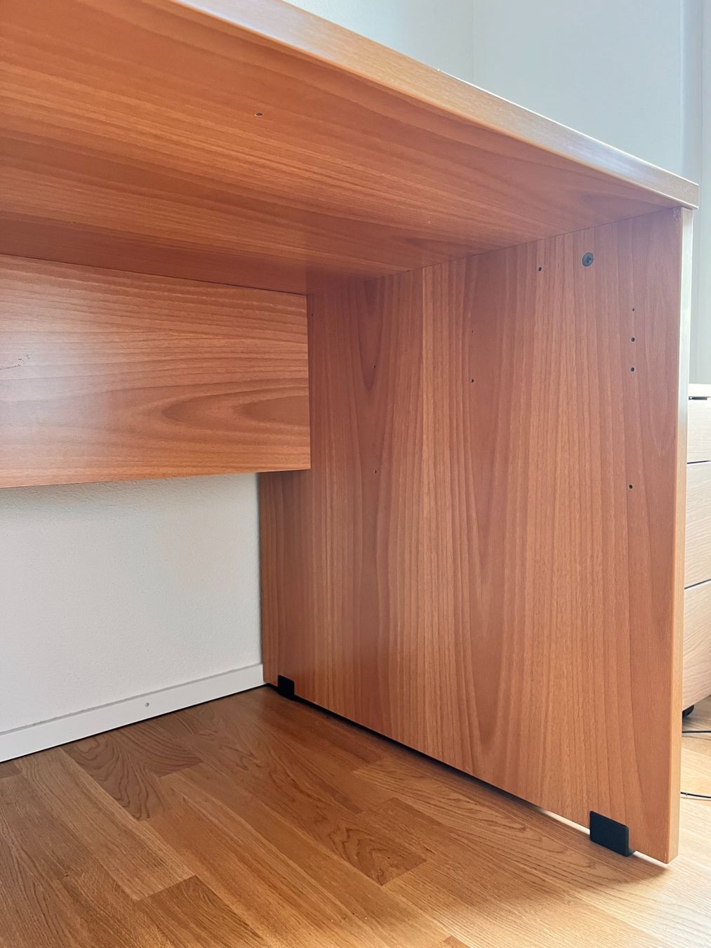 Bureaux: Schreibtisch – D'occasion à Mellingen par ggloss 4