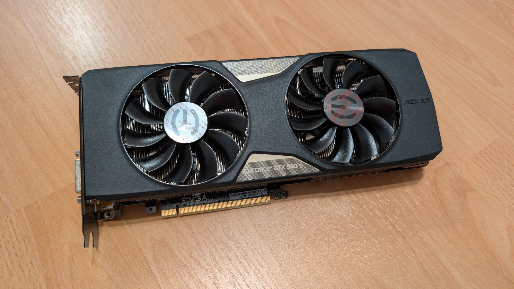Schede grafiche: EVGA GTX 980 Ti Superclocked+ ACX 2.0+ – Usato da Niederteufen venduto da Spicyduck