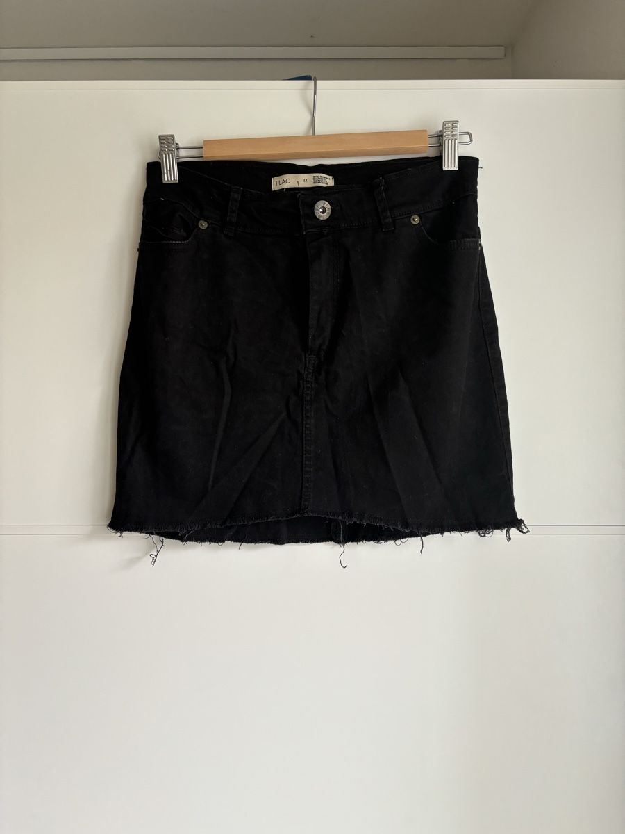 Jupes: Schwarzer Jeansrock – D'occasion à Männedorf par giu_wm6d