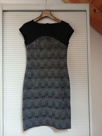 Neuwertiges elegantes ESPRIT Stretch-Kleid, Grösse XS