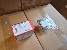 2x neue Le Grand Sensorschalter AM 500VA in weis ab 1.-