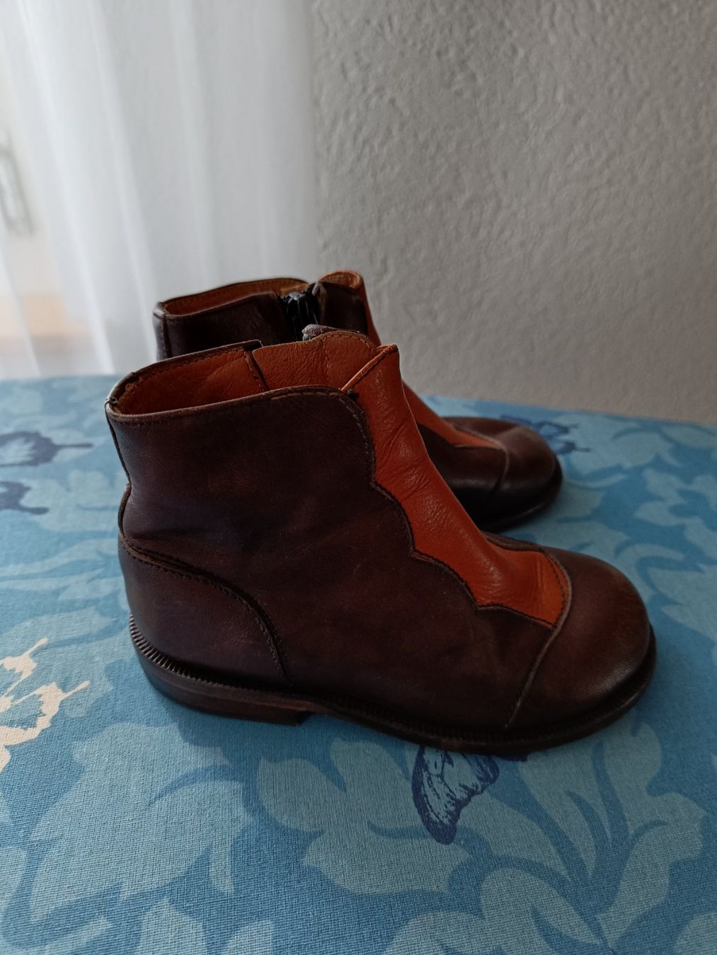 Scarpe per ragazzi: Stiefelette – Usato da Schwyz venduto da Francesca54 1