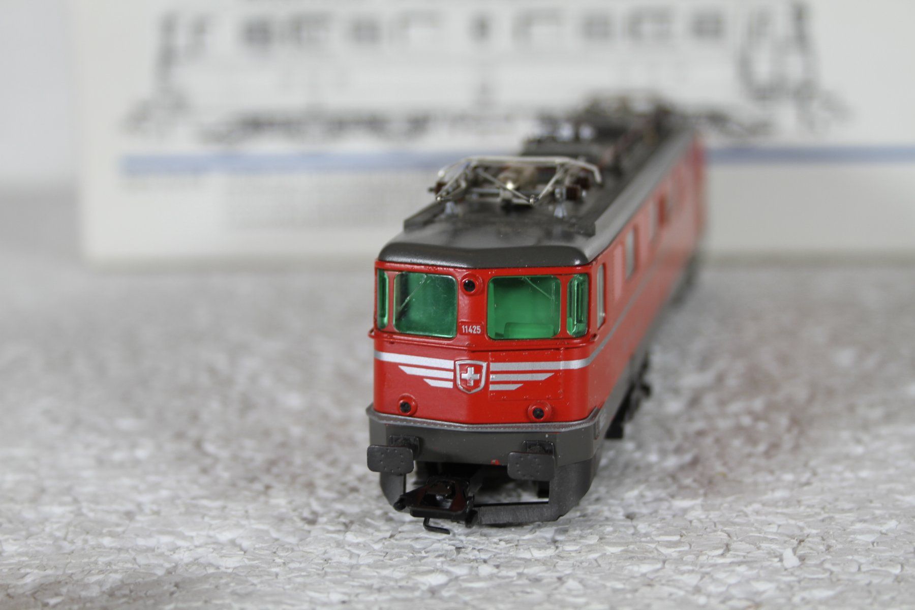 Märklin Modelleisenbahnen: Märklin 3336 SBB  Ae 6/6 Genf analog – Gebraucht aus Triesen von gleis8 5
