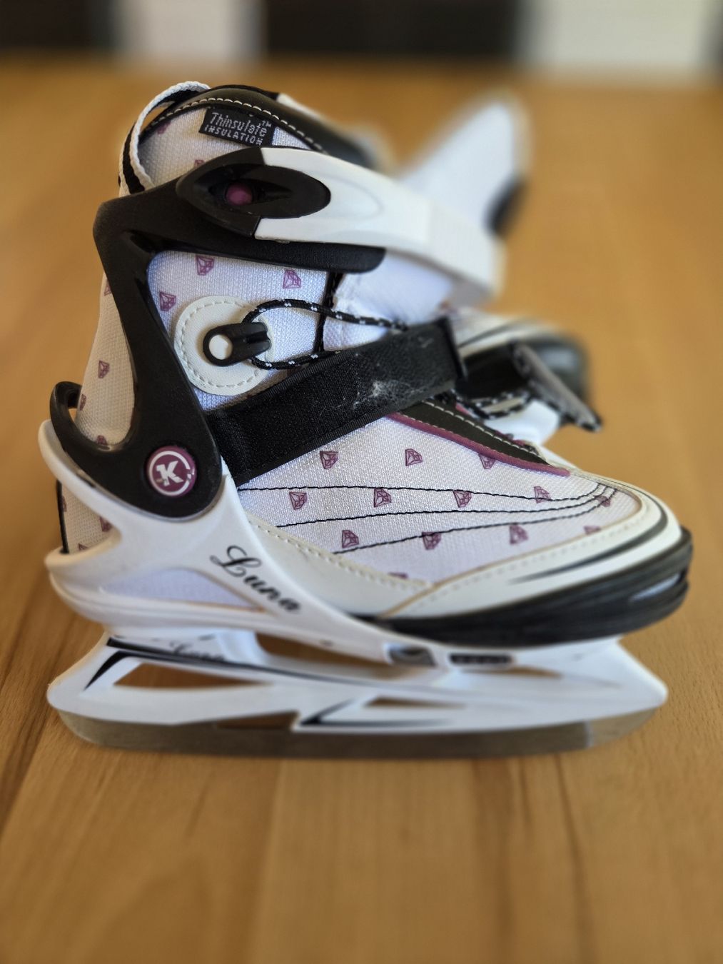 Pattini da ghiaccio: Eislaufschuhe Luna Grösse 32-35 gebraucht – Usato da Rickenbach Sulz venduto da Flores1980 1