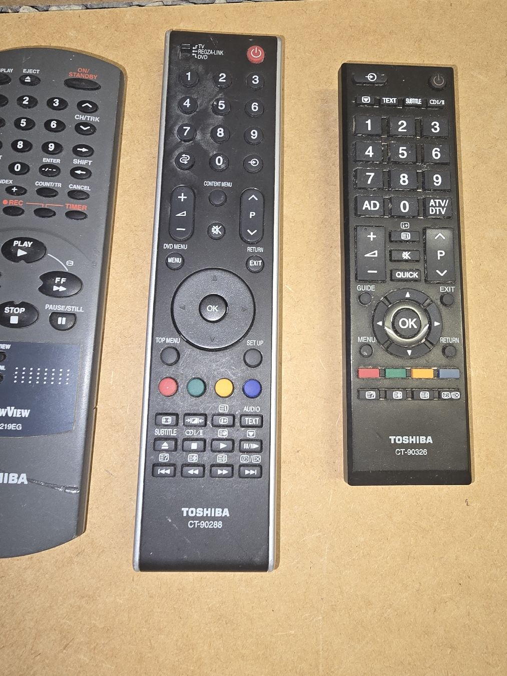 Fernbedienungen: Toshiba Fernbedienung – Gebraucht aus Lenzburg von cameleoncolor 3