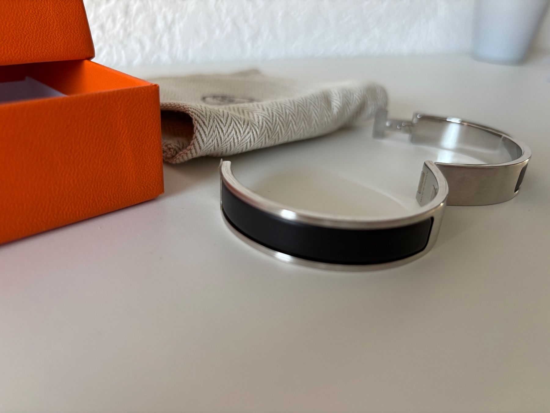 Hermès Bracciali & Braccialetti: Bracelet clique H Hermès – Usato da Ins venduto da sel_6vqj 2