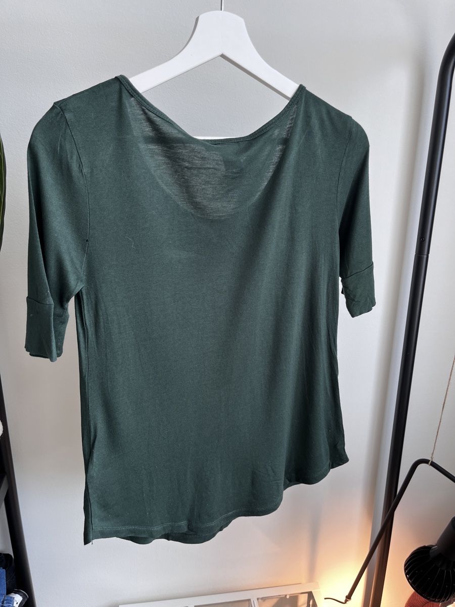 H&M Tops: Top mit halblangen Ärmeln – Gebraucht aus Zürich von a.b.2025 2