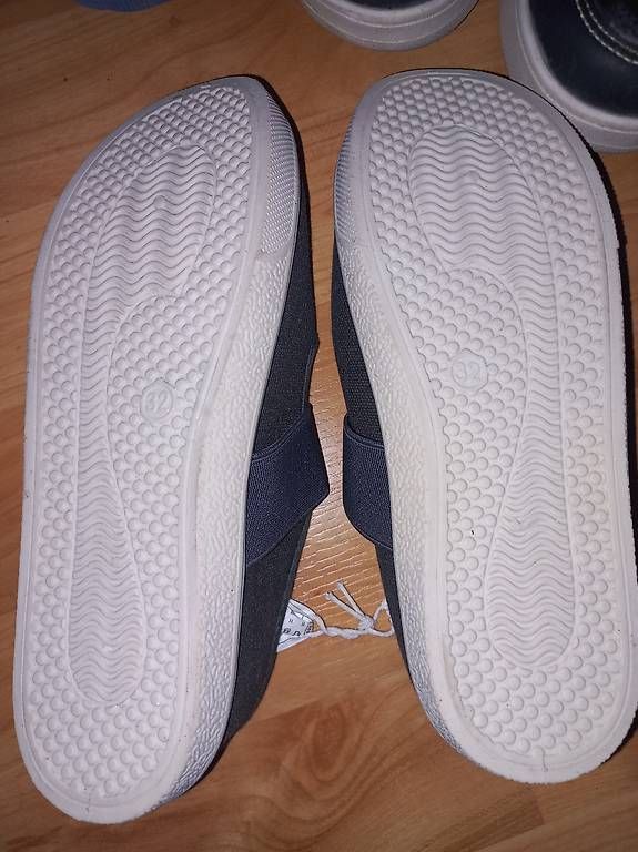 Scarpe per ragazzi: Kinder Schuhe – Usato da Kreuzlingen venduto da Stuhlgang 3