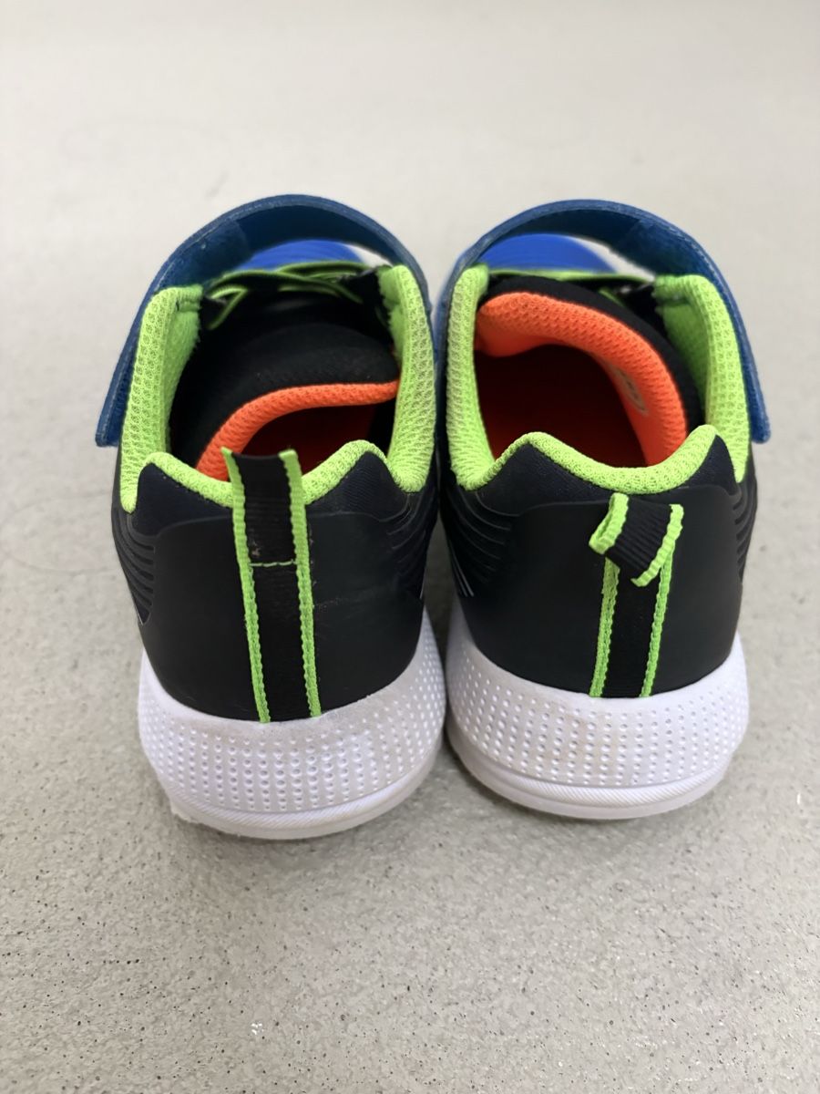 Schuhe für Jungen: Paket Kinderschuhe Grösse 33 – Gebraucht aus Tägerig von Jazz_87 3