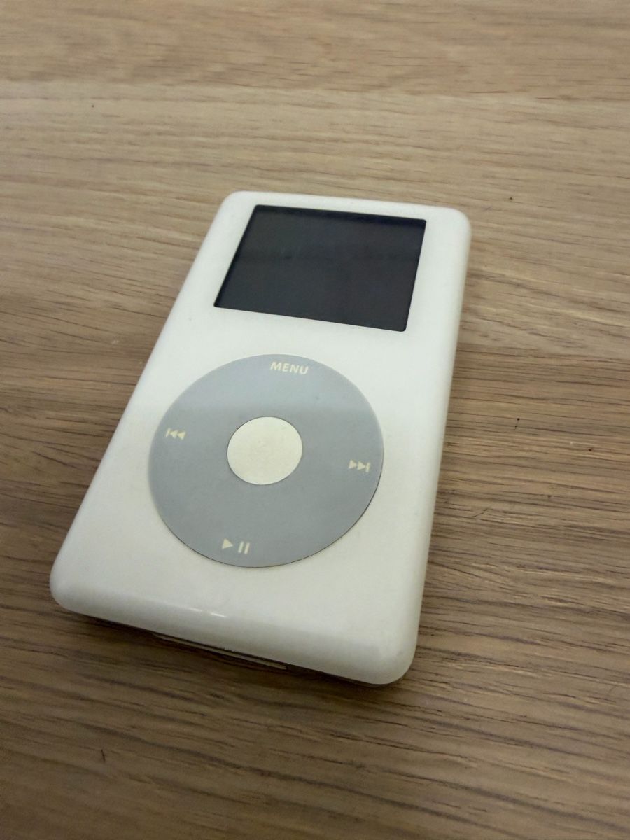 Apple Lettore multimediale portatile: Apple iPod Classic 5. Generation 30GB weiss – Usato da Thun venduto da Buchholtron 2