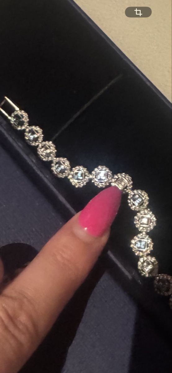 Swarovski Bracciali & Braccialetti: Swarovski Armband mit Kristallen  – Usato da Volketswil venduto da Modelka 3
