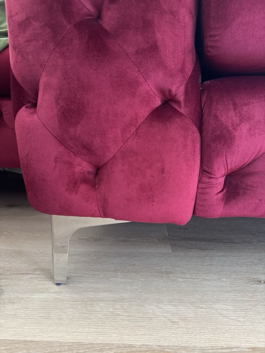 Chesterfield Sofas: Chesterfield sofa velvet Cherry red – Gebraucht aus Zollikon von Marsat25 2