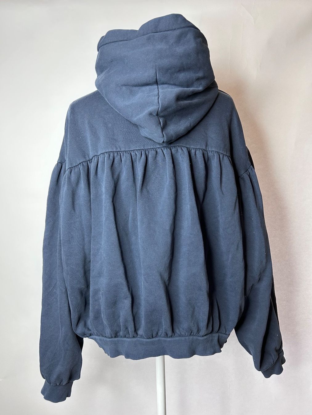 Levi's Pulls & Sweat-shirts: Levi‘s Hoodie – D'occasion à St. Gallen par look-twice 2