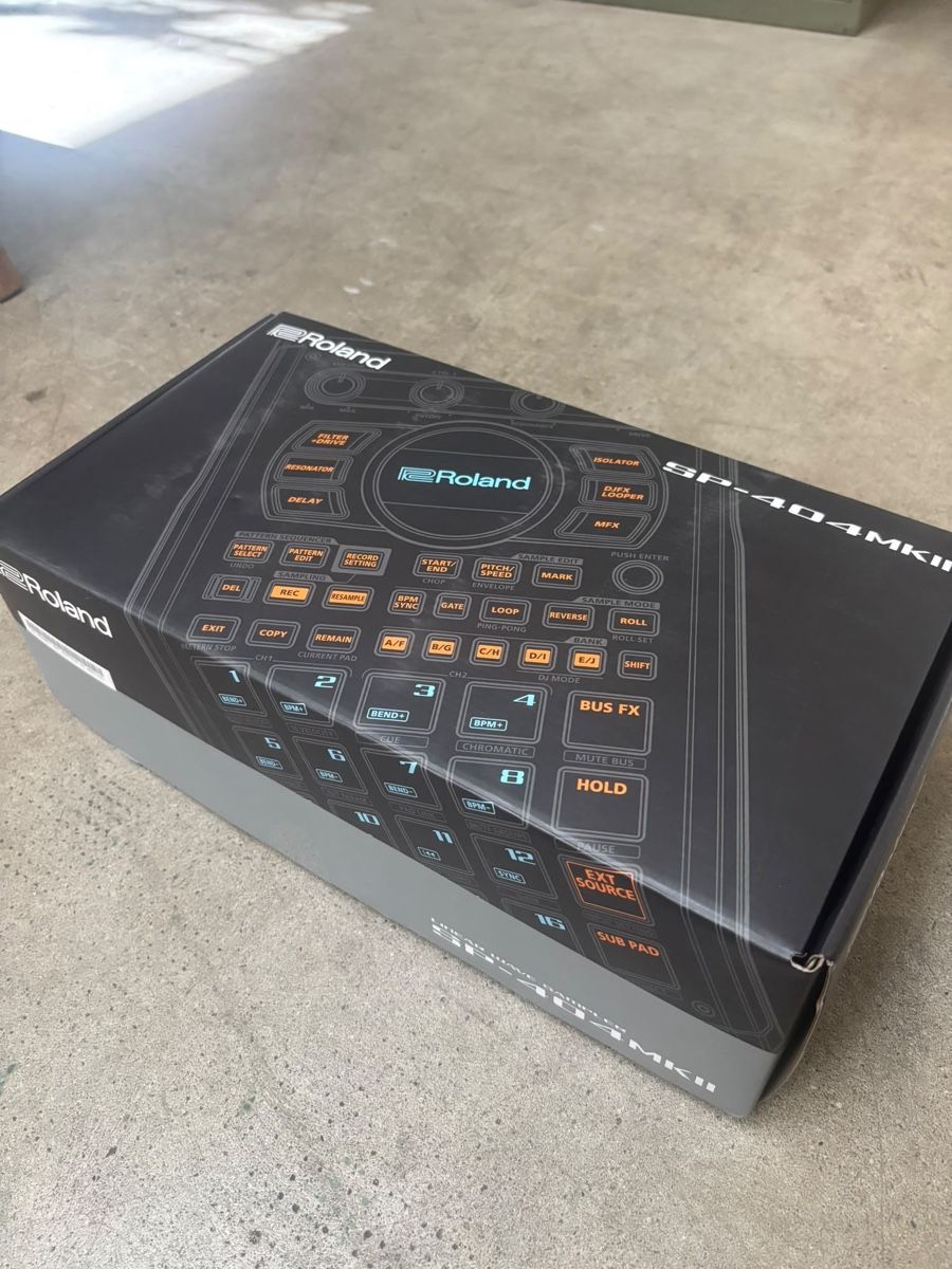 Roland Platines de mixage: SP 404MK2 – Neuf (Voir description) à Carouge GE par charmettes 3
