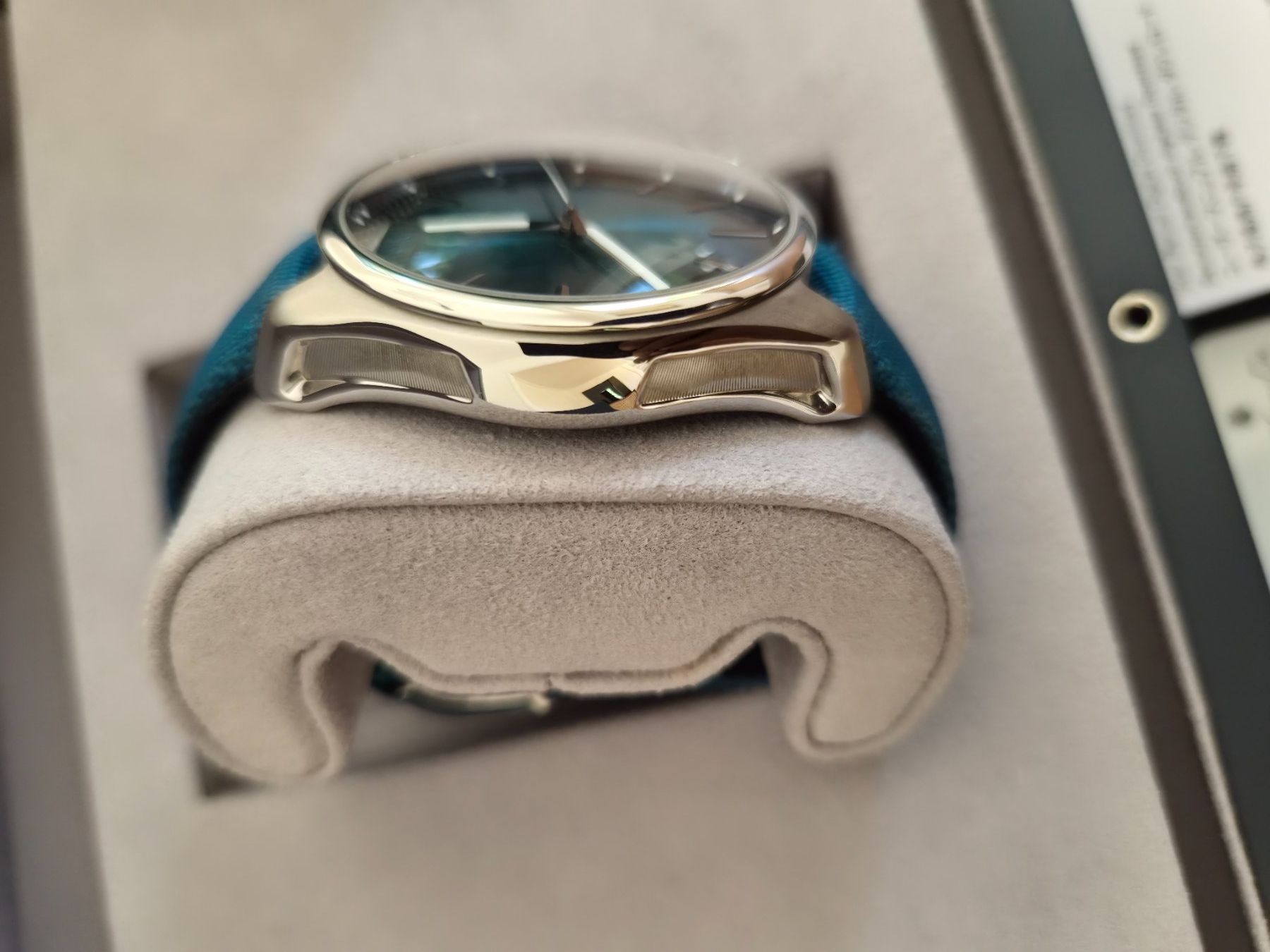 H.Moser & Cie Montres: H. Moser & Cie Pioneer – D'occasion à Cologny par mickeus1 3