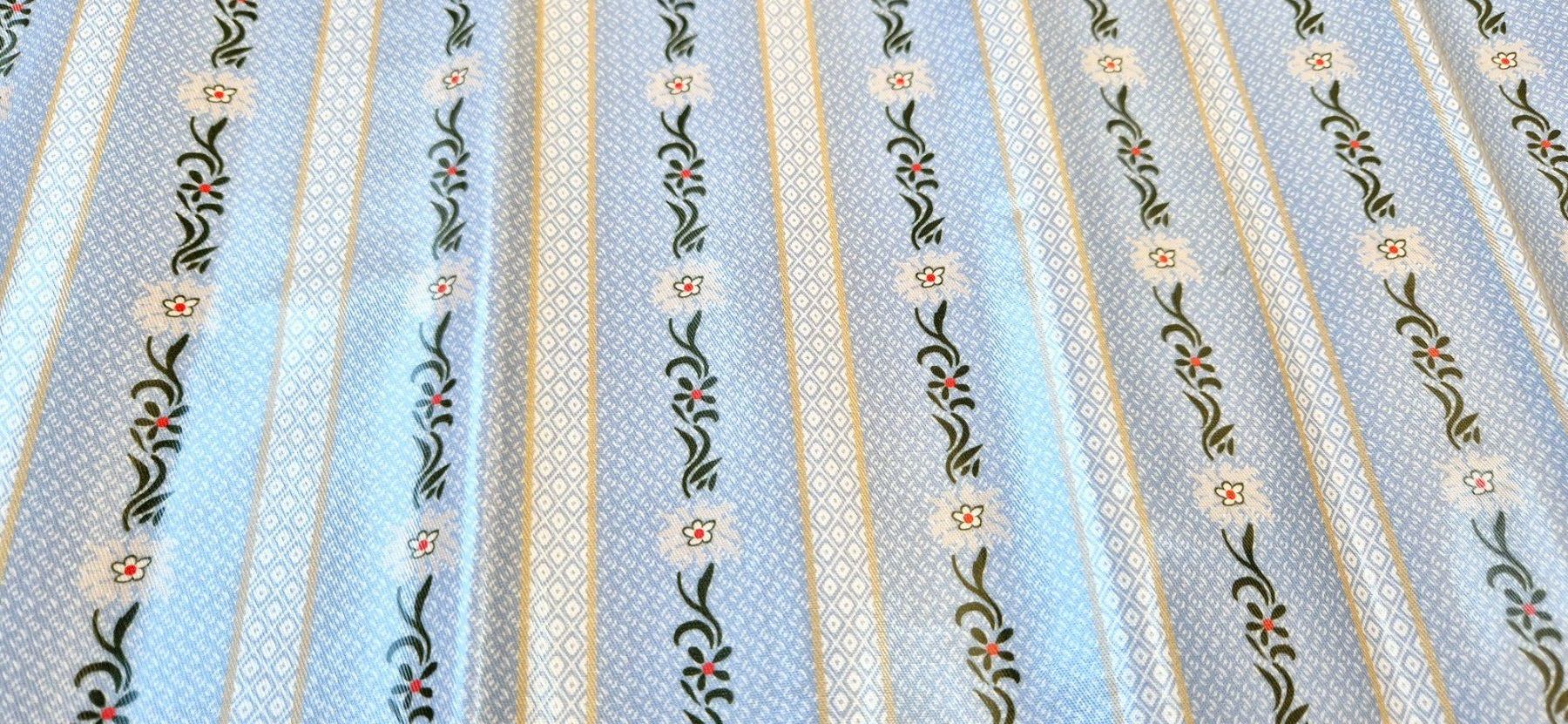 Tessuti: Wachstuch Schwingen / Edelweiss jeansblau – Nuovo e nell'imballaggio originale da Menziken venduto da Zyropa 2