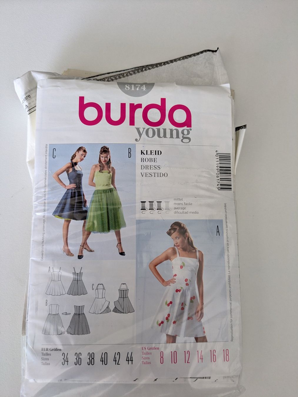 Schnittmuster: Schnittmuster: Burda 8174 – Gebraucht aus Bern von macsandra
