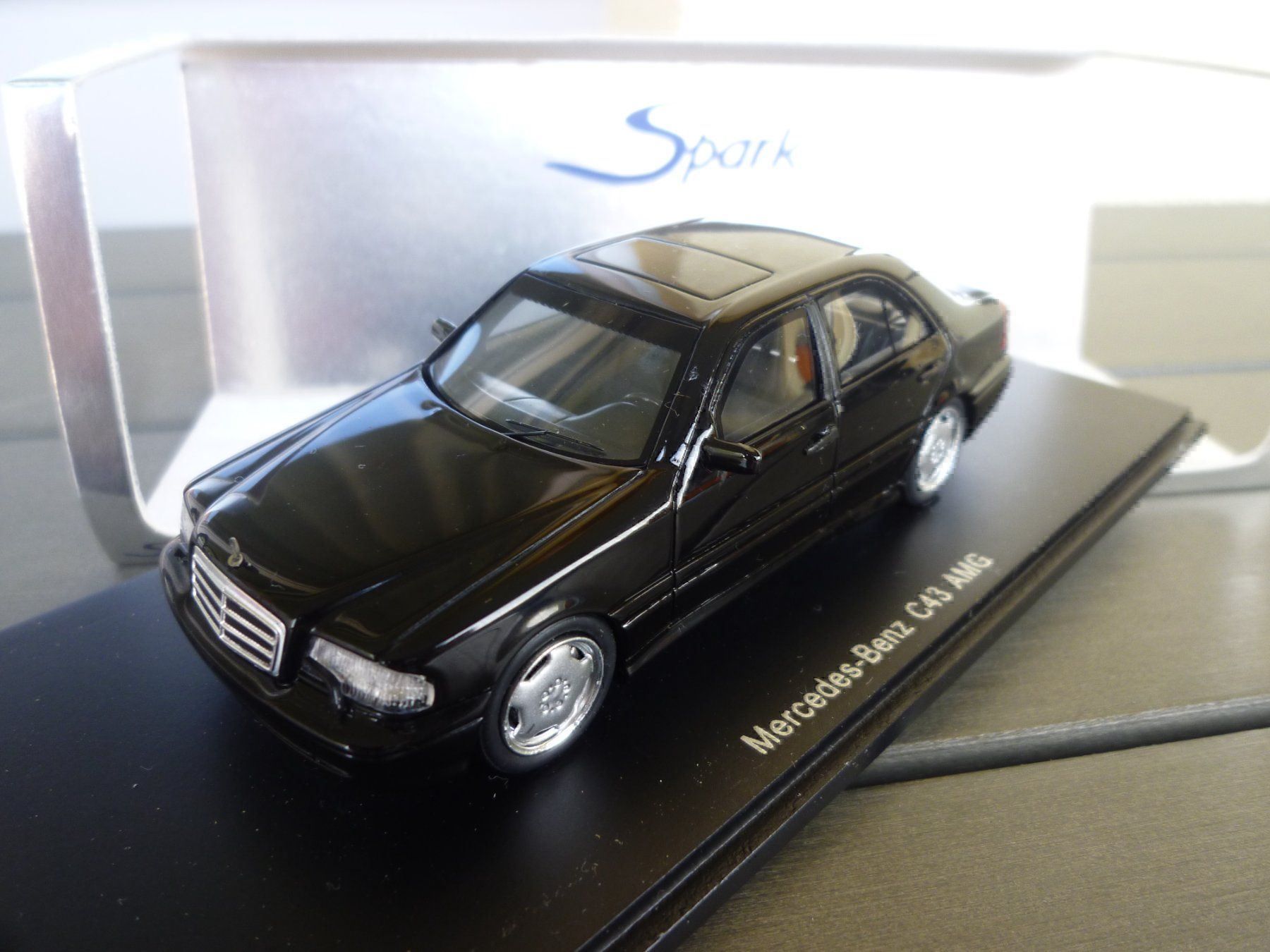 Modellini d'auto: Mercedes-Benz C43 AMG – Nuovo e nell'imballaggio originale da Flawil venduto da Imperiosud 1