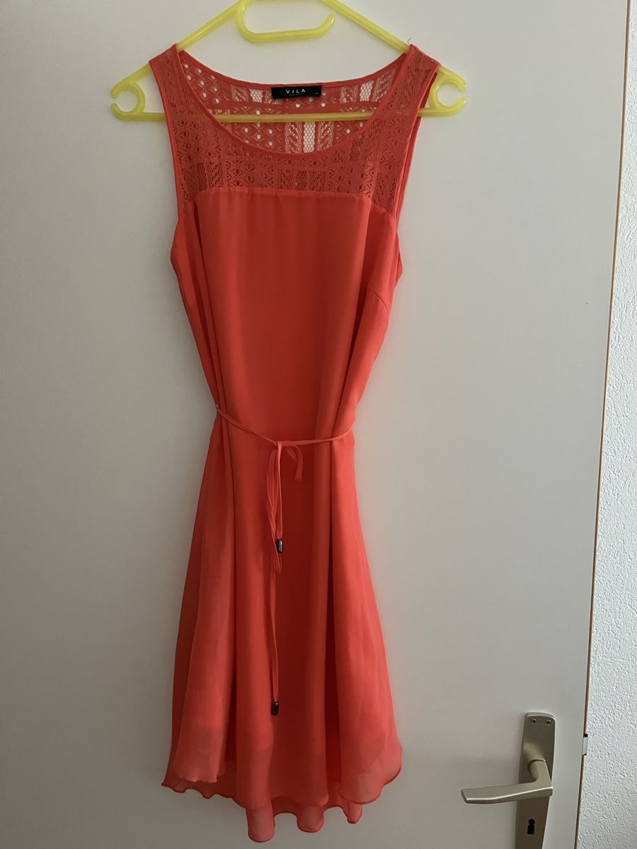 Vila Vestiti: Kleid Vila Gr. 34 – Usato da Aarau Rohr venduto da Sara039