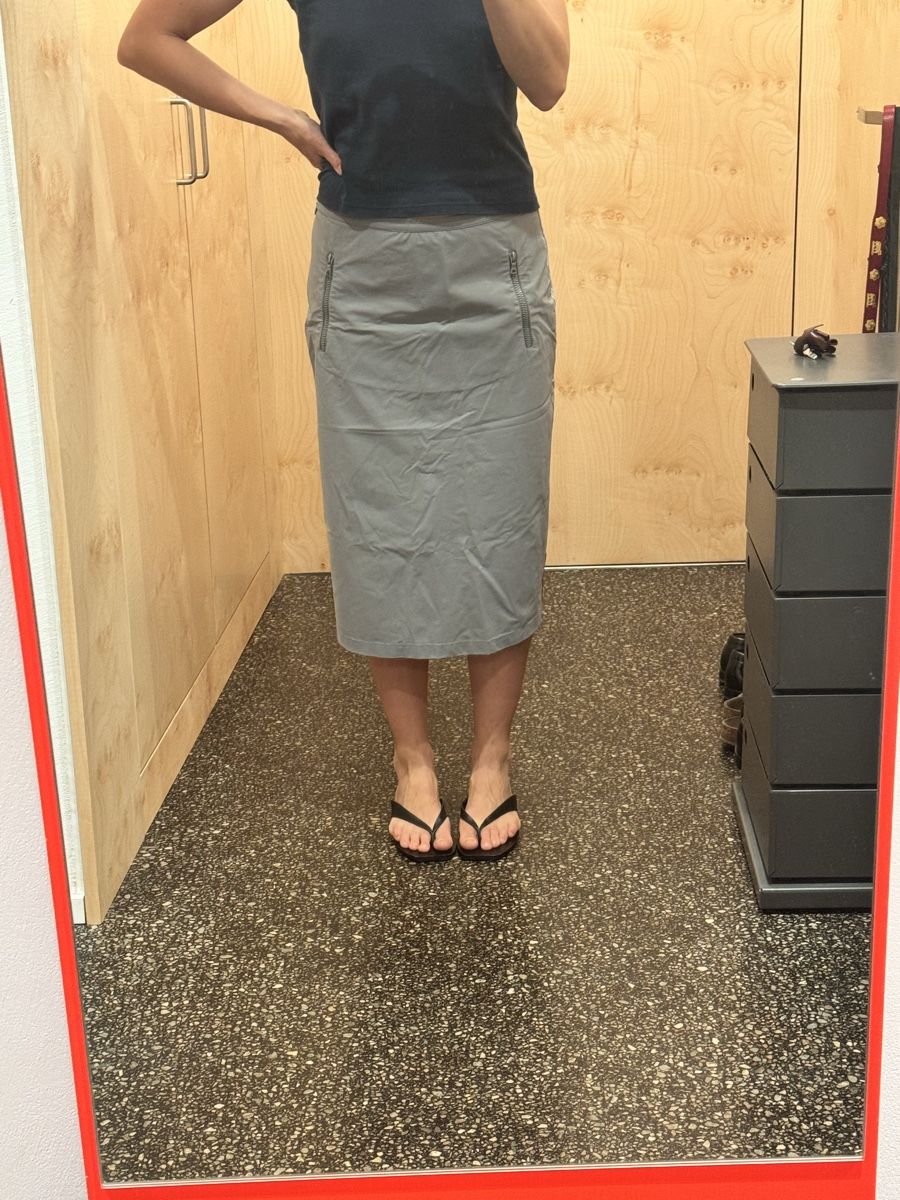 Prada Gonne: Prada grey midi skirt size IT42 / eu 38 – Usato da Zürich venduto da gva_r9gs 8