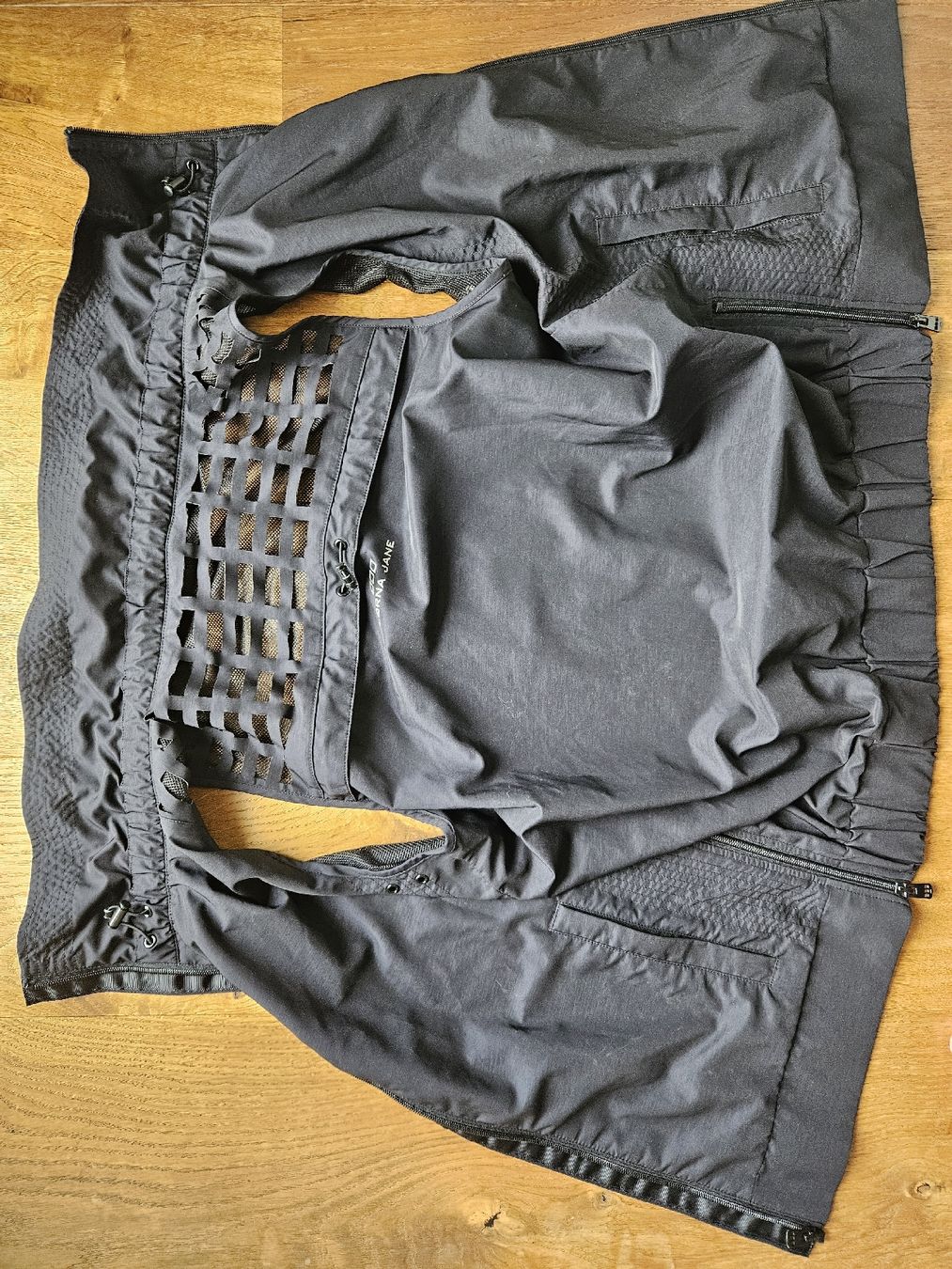 Gilet & Giacche senza maniche: weste Gillette Lorna Jane L schwarz – Usato da Feusisberg venduto da Rosy8835 3