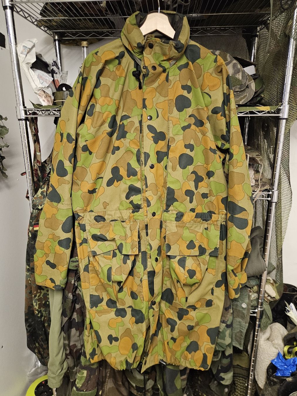 Uniformi: Gore Tex Parka Australische Armee – Usato da Hägglingen venduto da Baltica