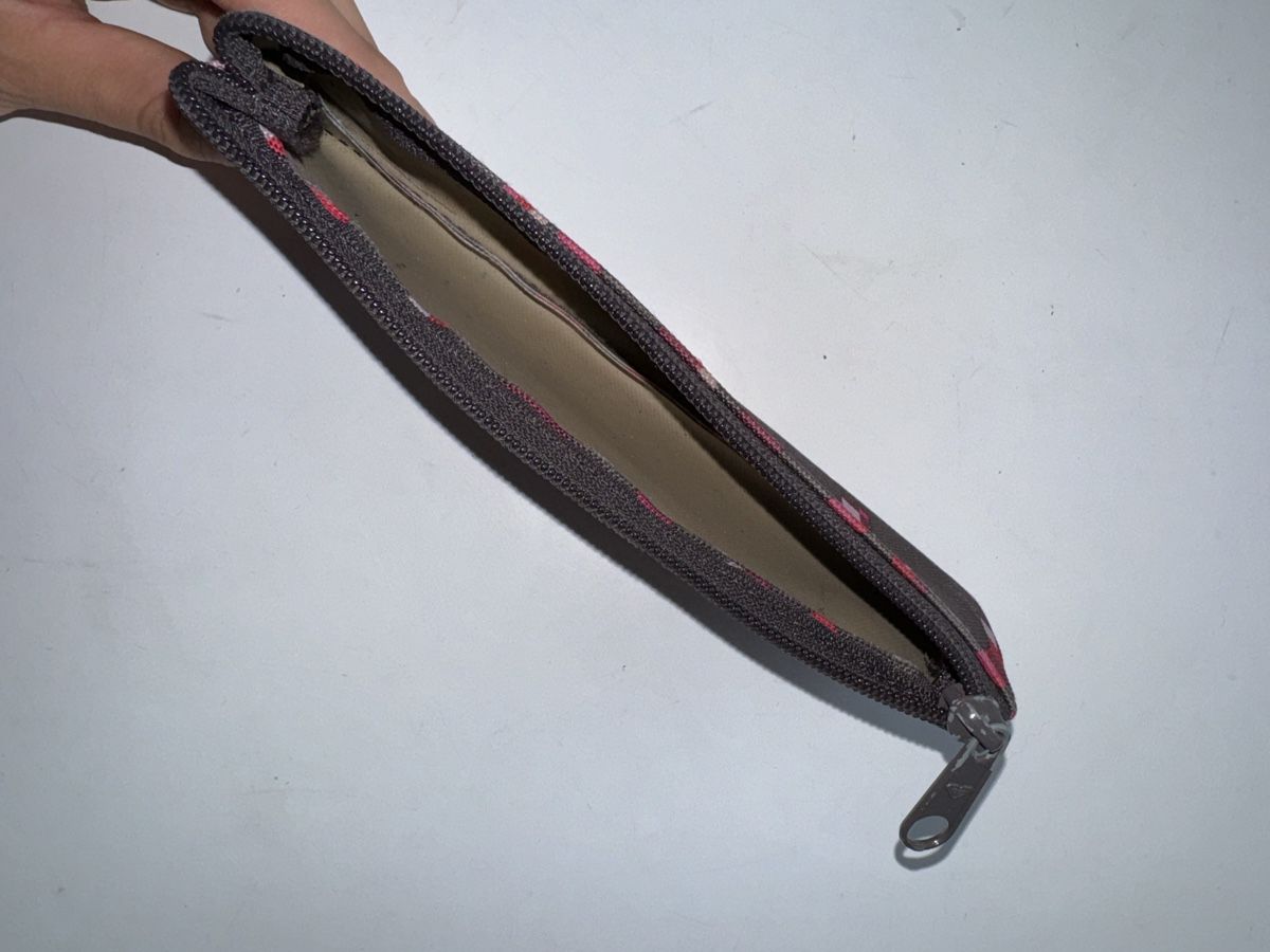 Roxy Astucci : Roxy Pencil Case / Etoui – Nuovo (secondo la descrizione) da Zürich venduto da forestF4iry 1