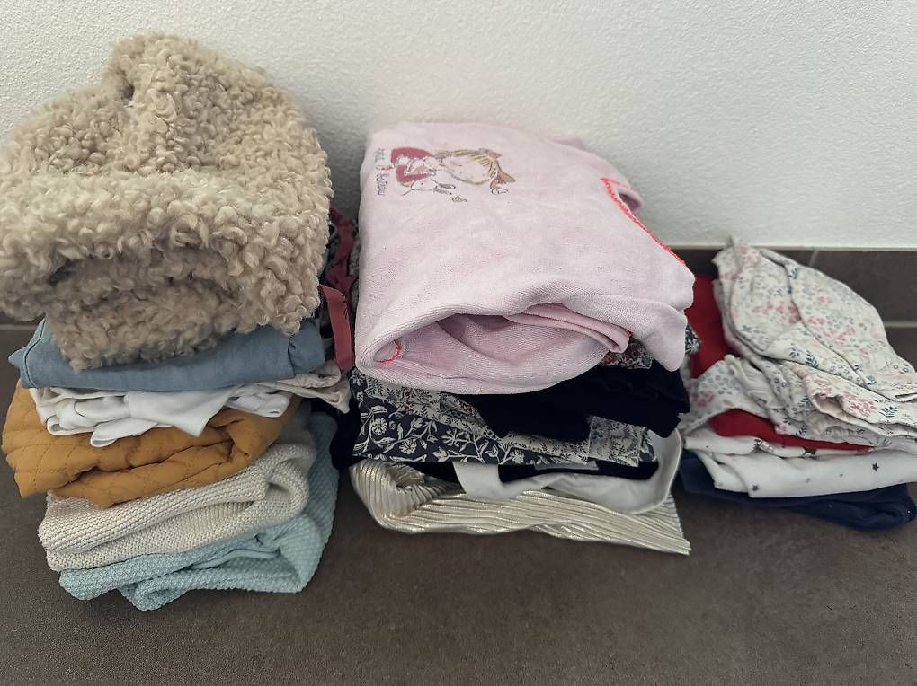 Lotti & Set di vestiti: Lot 24 mois fille – Usato da Marly venduto da juj_m2hg 1