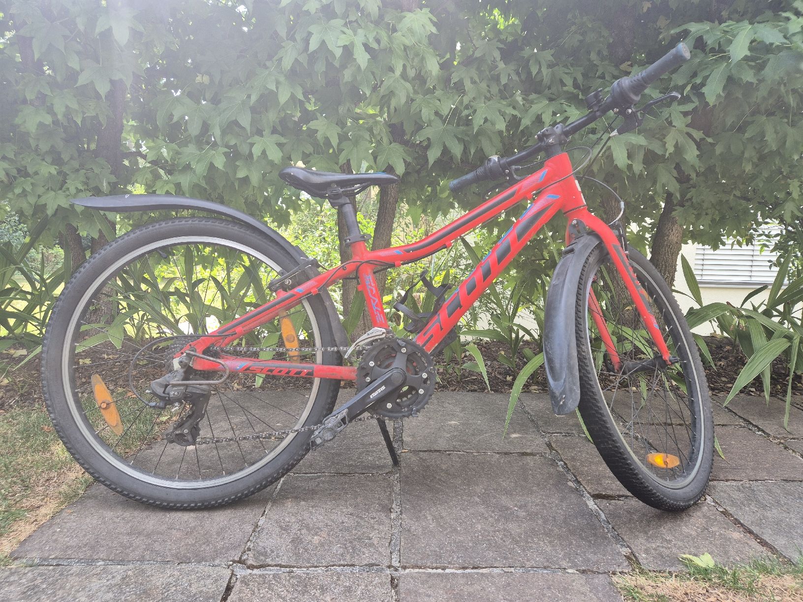 Scott Vélos: Scott Fahrrad rot Kinder gebraucht – D'occasion à Tann par Ptiger29 1