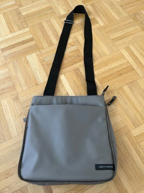 Borse: Umhänge - Tasche "EMILY & NOAH", NEU! – Nuovo (secondo la descrizione) da Walenstadt venduto da ricamul