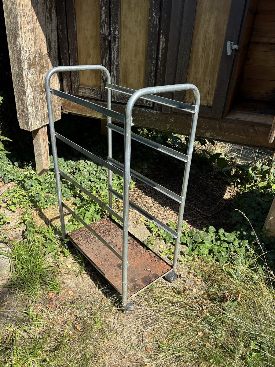 Ruchers: Wabenknecht- Schweizer Kasten – D'occasion à Ohmstal par Ohm300
