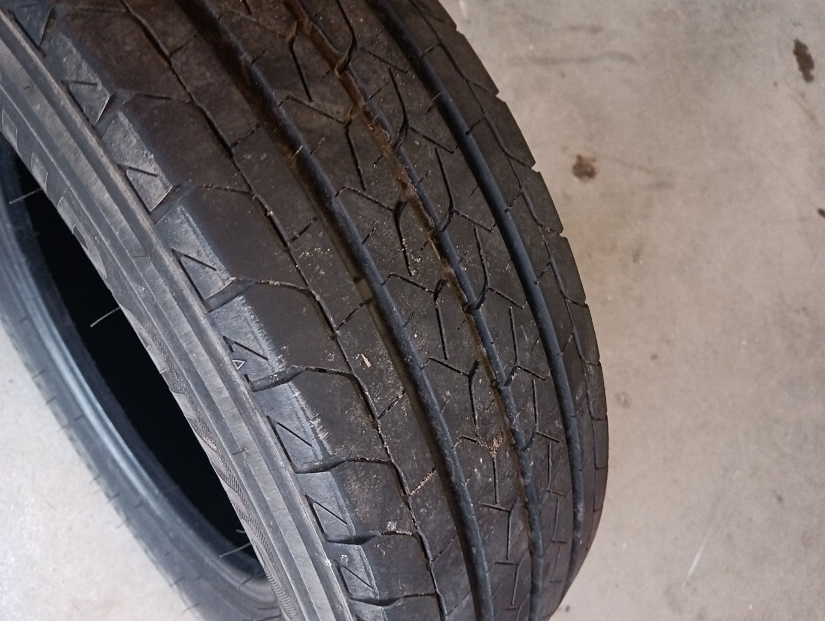 Altro in Scrittura & Disegno: pneu 125/75 R14 – Nuovo (secondo la descrizione) da monthey venduto da nicat90 2