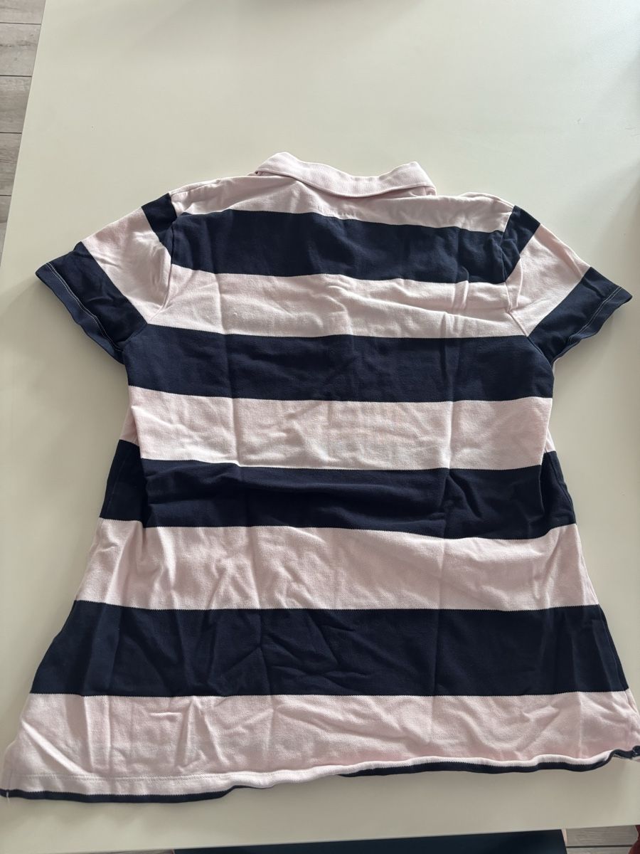 Tommy Hilfiger Polos: Tommy Hilfiger PoloShirt – D'occasion à Höri par Celine.11 2