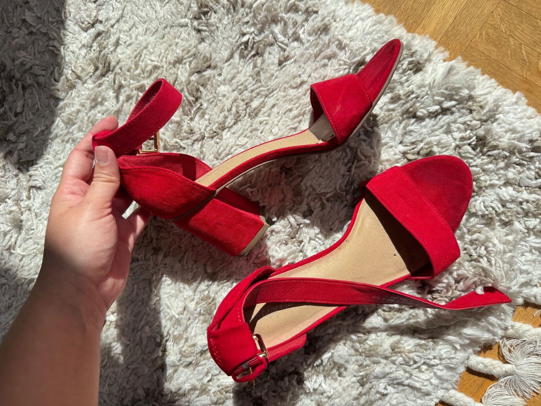 Scarpe da donna: Mini talons rouges – Usato da Montreux venduto da Iza_81199 2